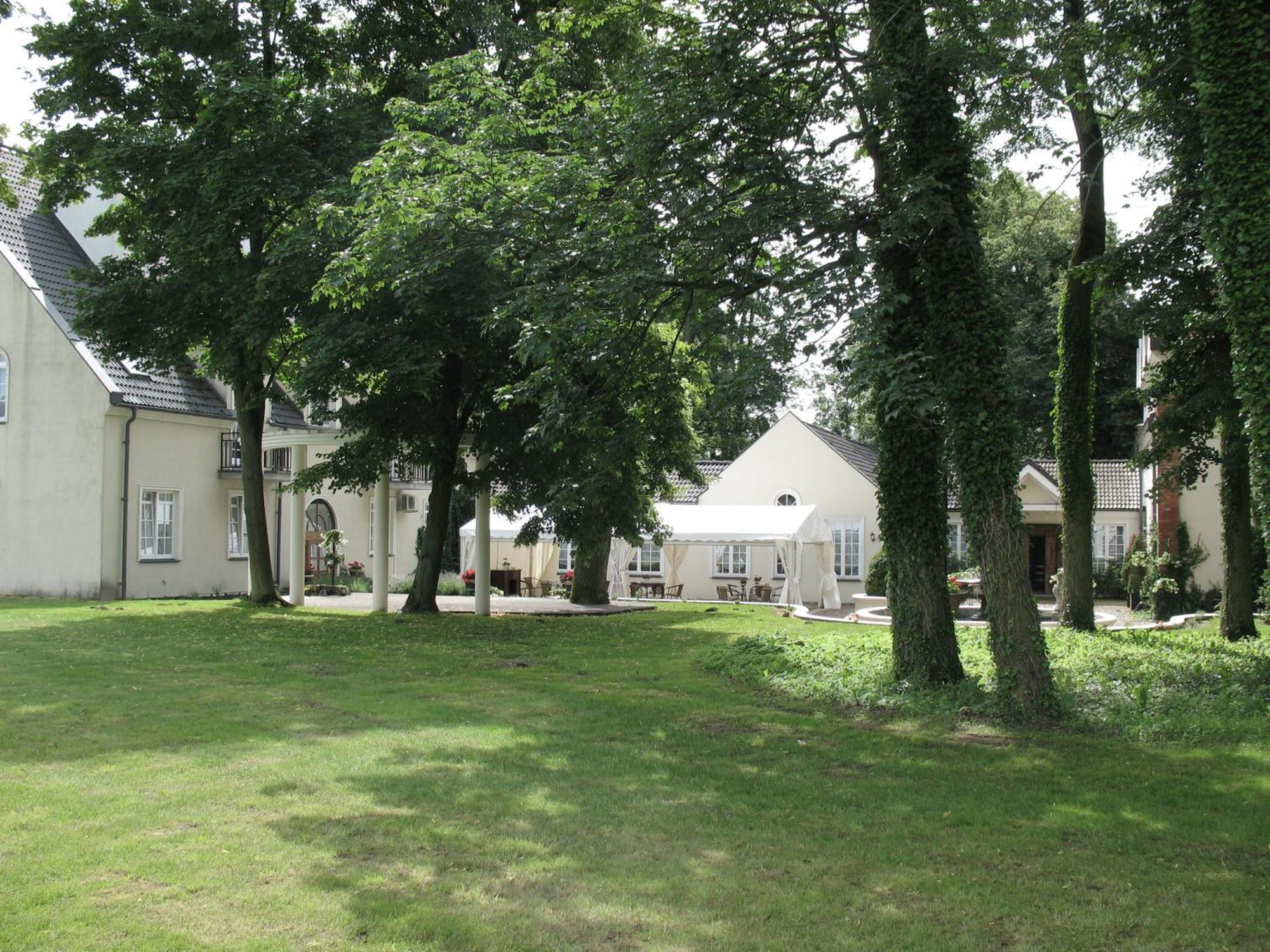 Palac Runowo Runowo Krajeńskie Extérieur photo